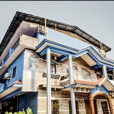 Hotel Savita Calangute Ngoại thất bức ảnh