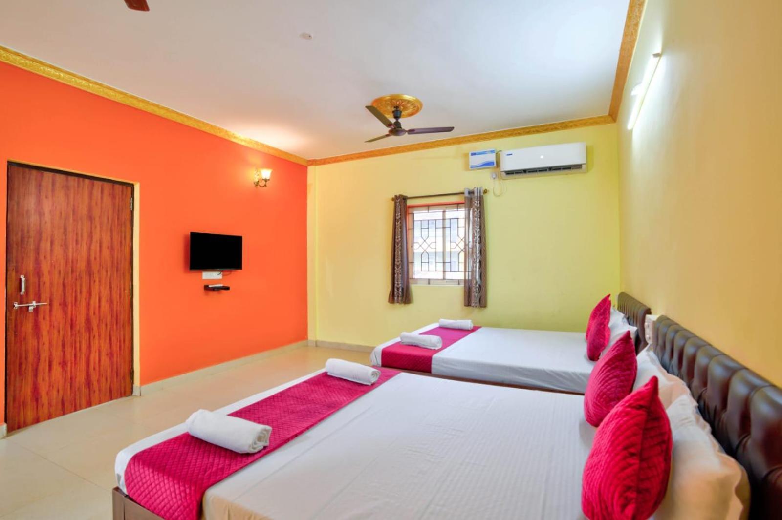 Hotel Savita Calangute Phòng bức ảnh