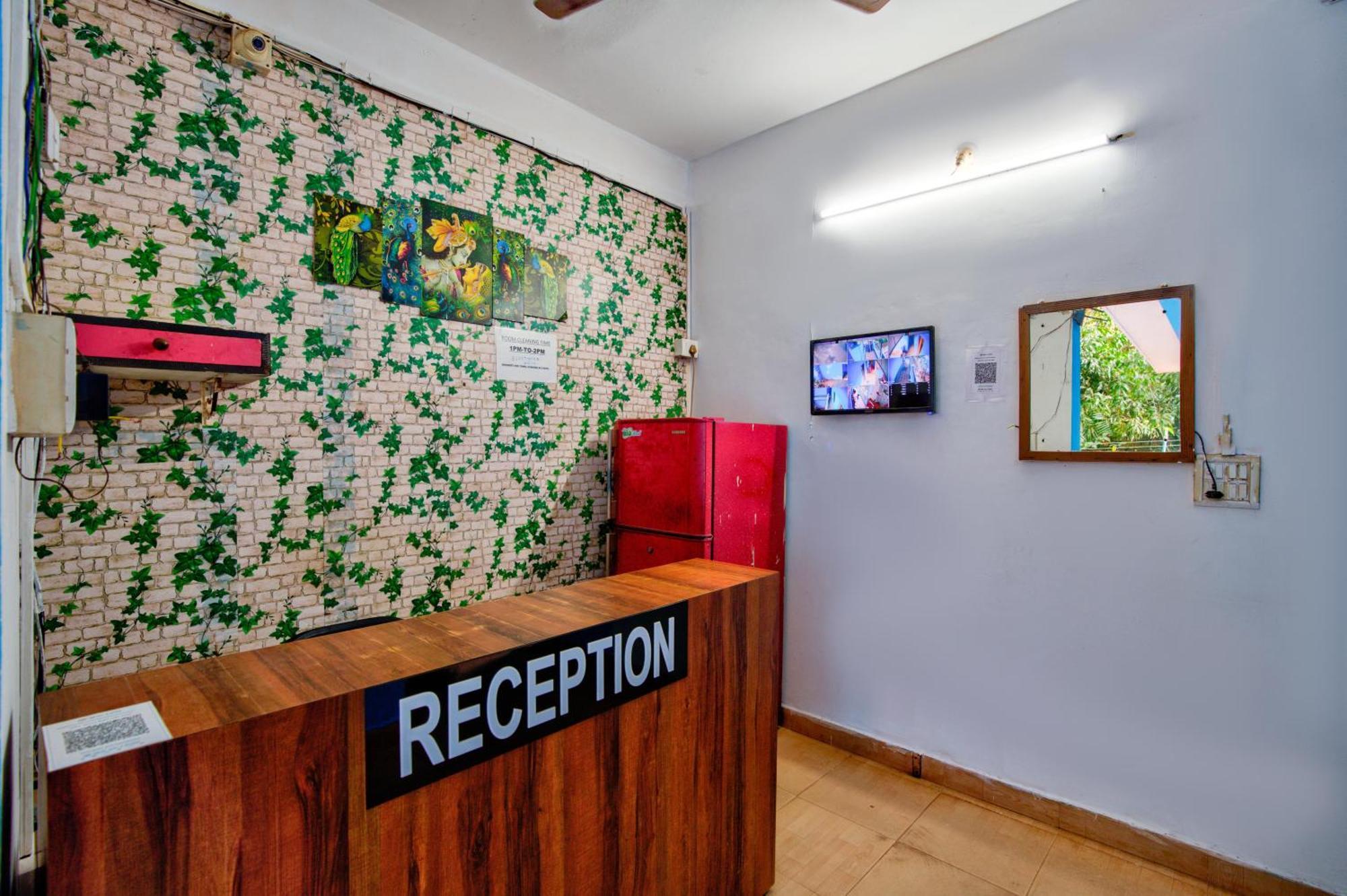 Hotel Savita Calangute Ngoại thất bức ảnh